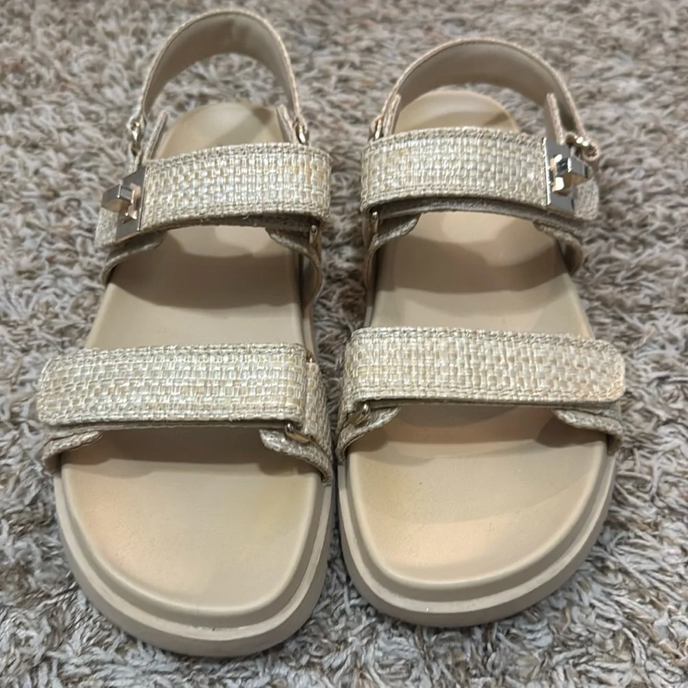 Fun Sandals - Picture 1 of 2